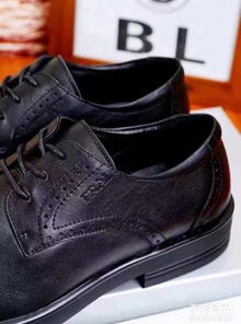 圖 精品男士普拉達(dá)原版經(jīng)典皮鞋廠家批發(fā) 重慶服裝 鞋帽 箱包